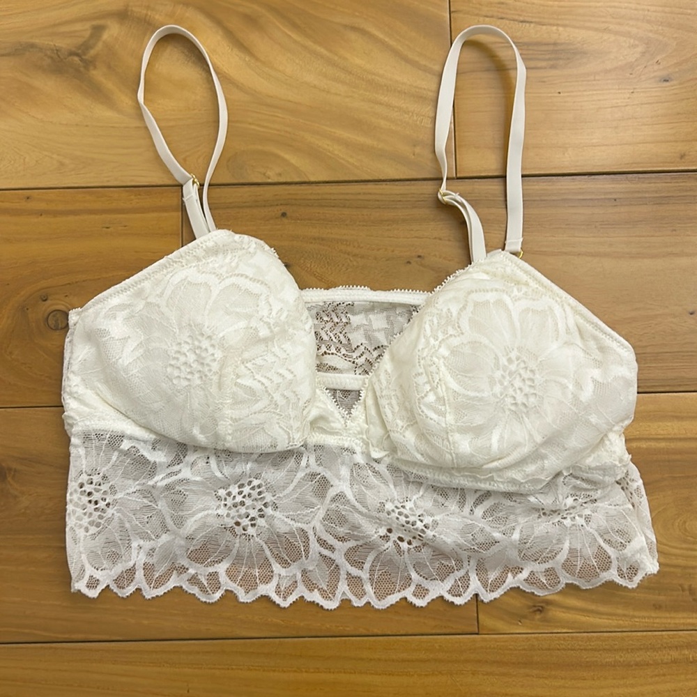 Aerie bralette cream lace . Size S